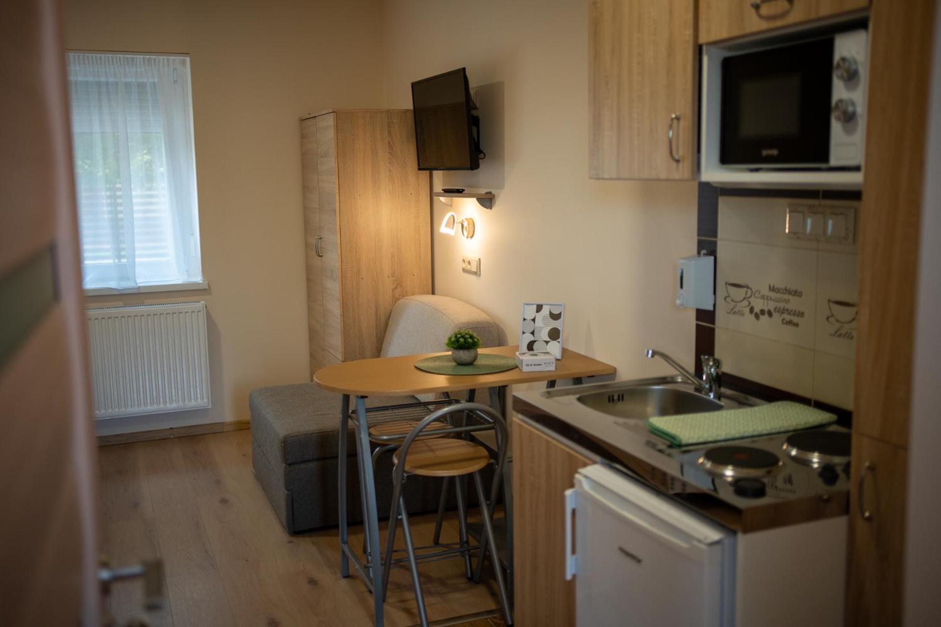 Holiday Apartmanhaz Gyula Exterior photo